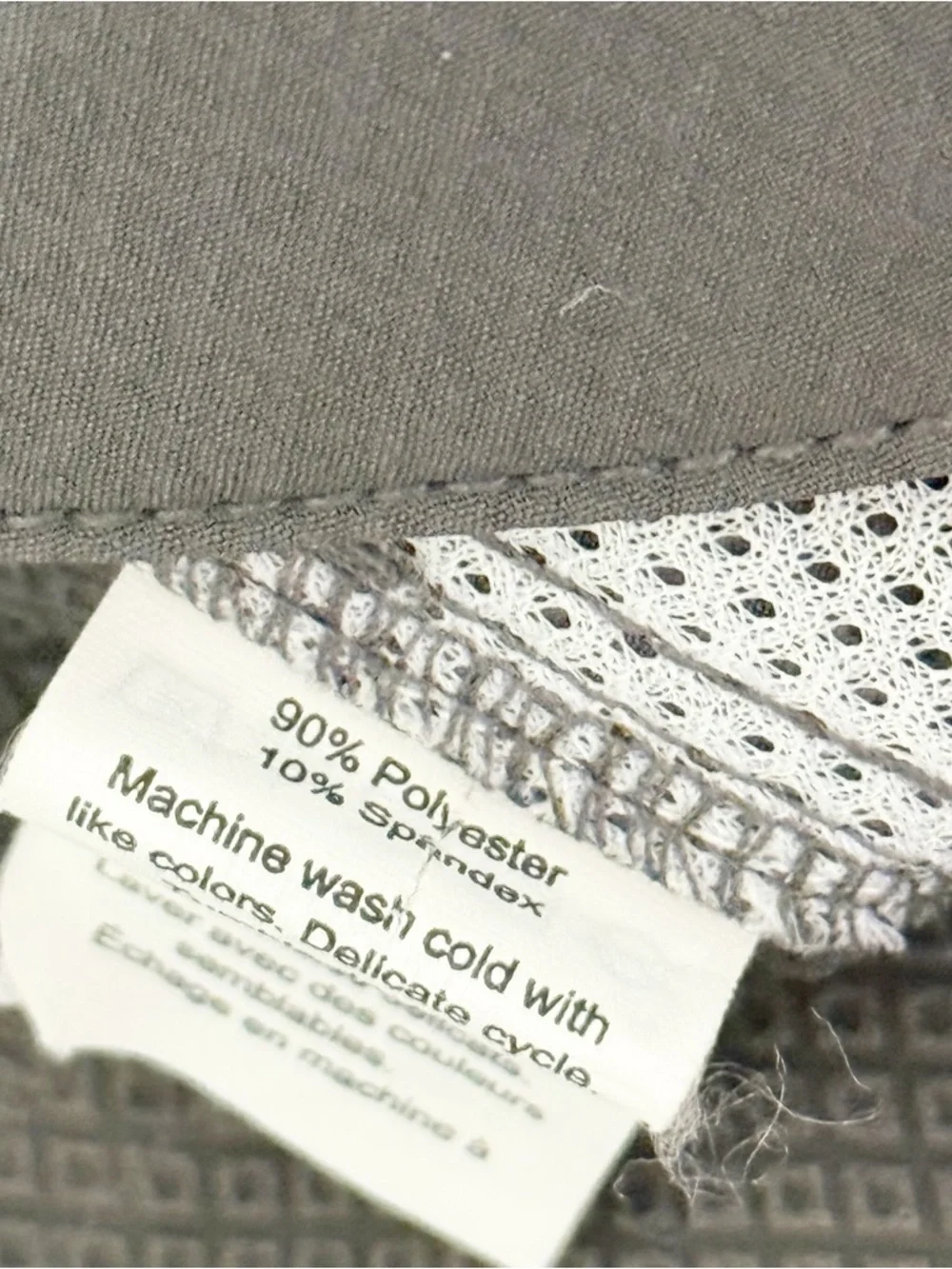 VINEYARD VINES Women’s Gray PERFORMANCE BOARD SHORTS 9” Inseam Quick Dry Size 34 - Picture 6 of 6